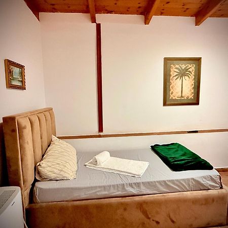 Vila Elezi Piqeras Borş Dış mekan fotoğraf